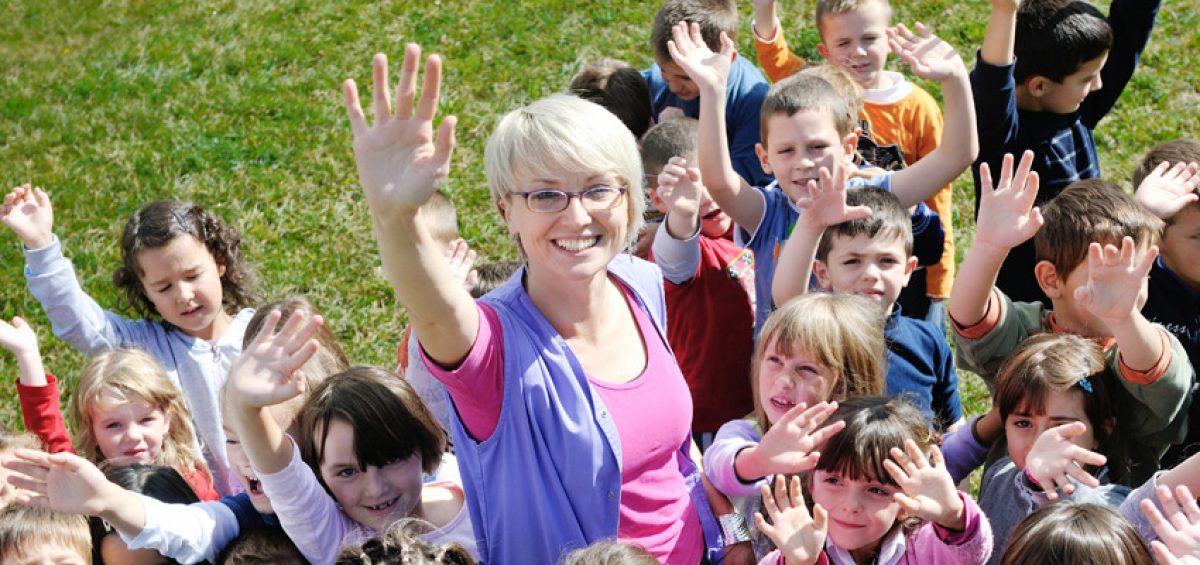 the buzz about teaching outdoors